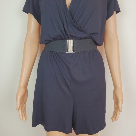 H&M short sleeve wrap front romper size M - Picture 8 of 12